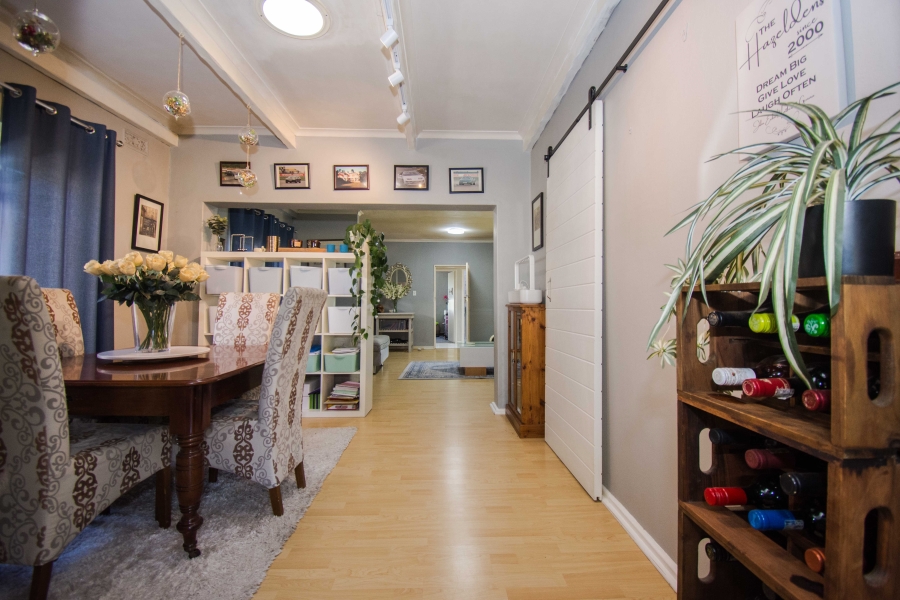 4 Bedroom Property for Sale in Parel Vallei Western Cape